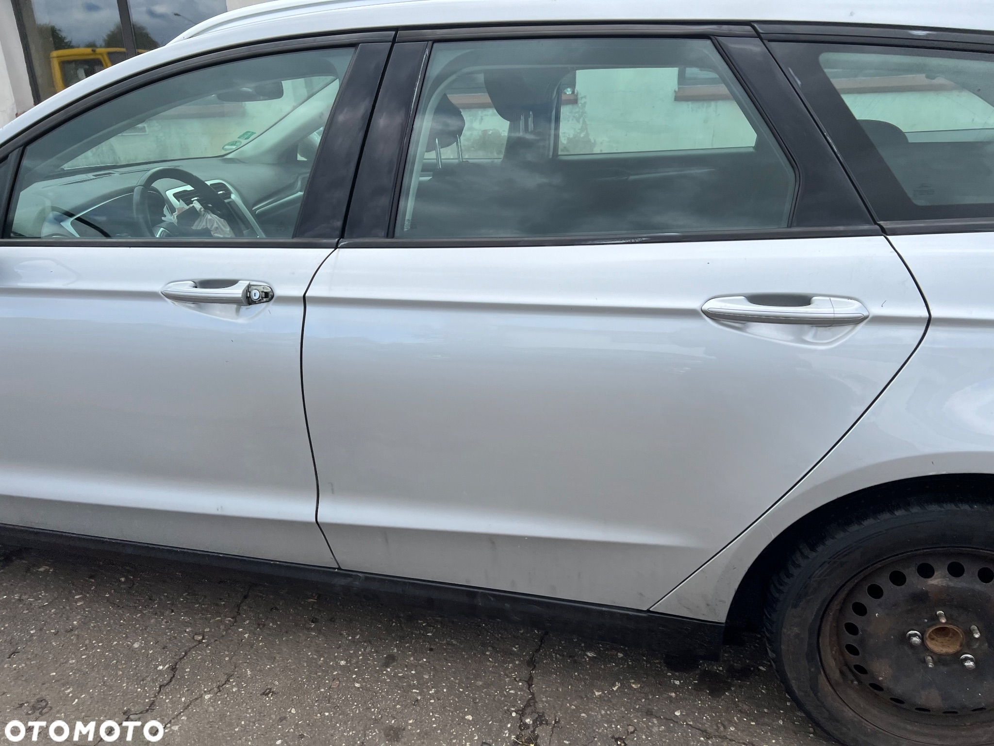 Ford Mondeo mk 5 DD drzwi kombi 14-22 r srebrne - 2