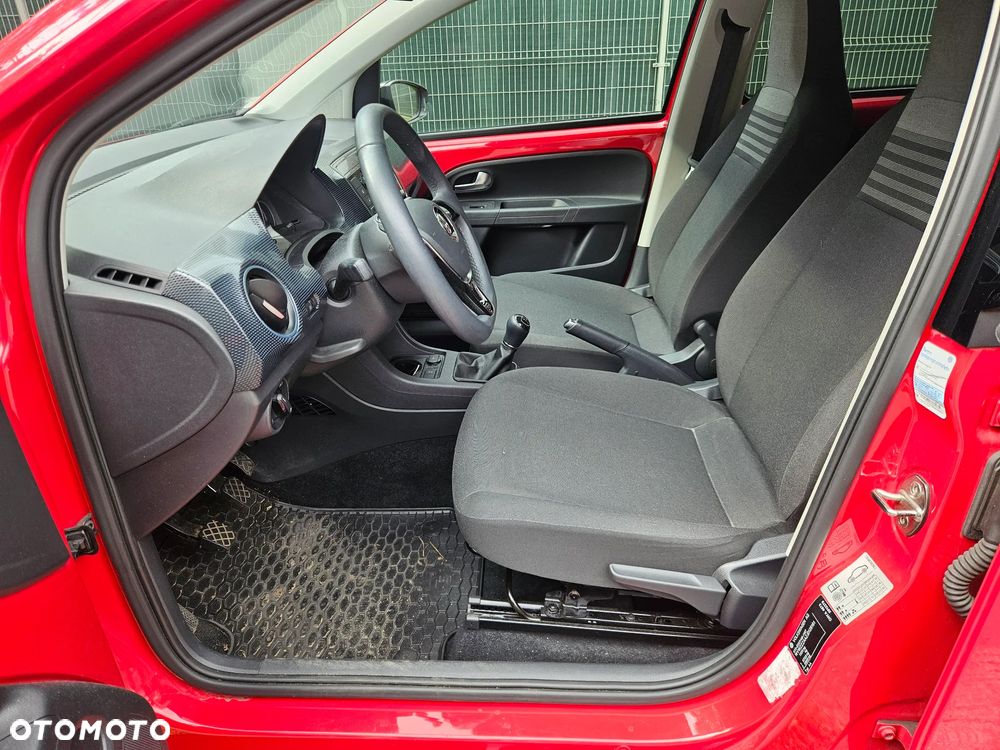 Volkswagen up! - 29