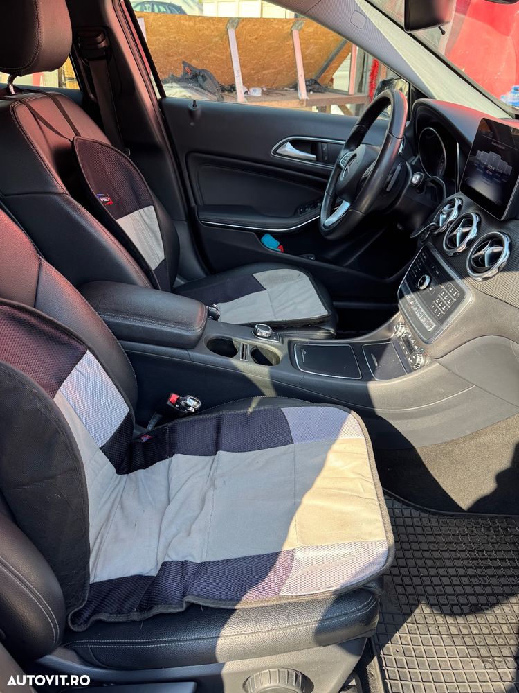 Mercedes-Benz GLA 220 d 4MATIC Aut. - 4