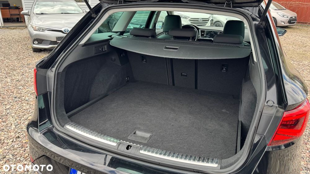 Seat Leon 2.0 TDI DPF Start&Stop DSG XCELLENCE - 28