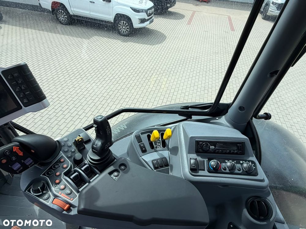 Kubota M7-174 PREMIUM - 8