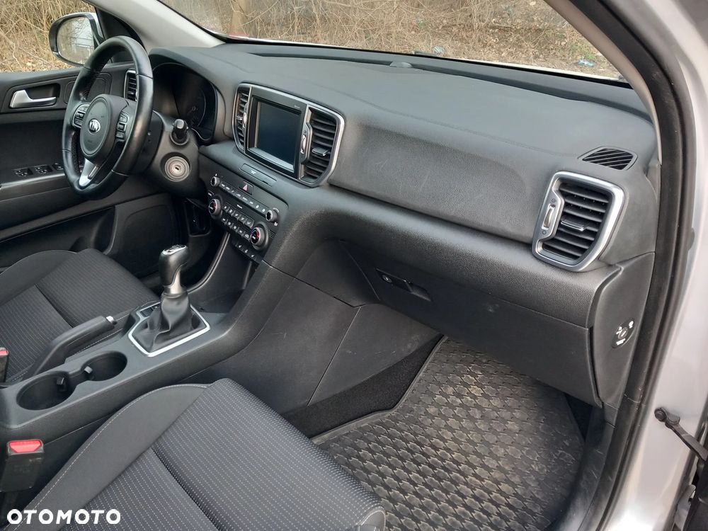 Kia Sportage 2,0 CRDI AWD Vision - 9