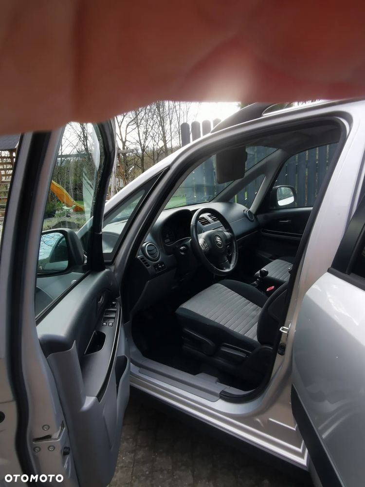Suzuki SX4 - 6