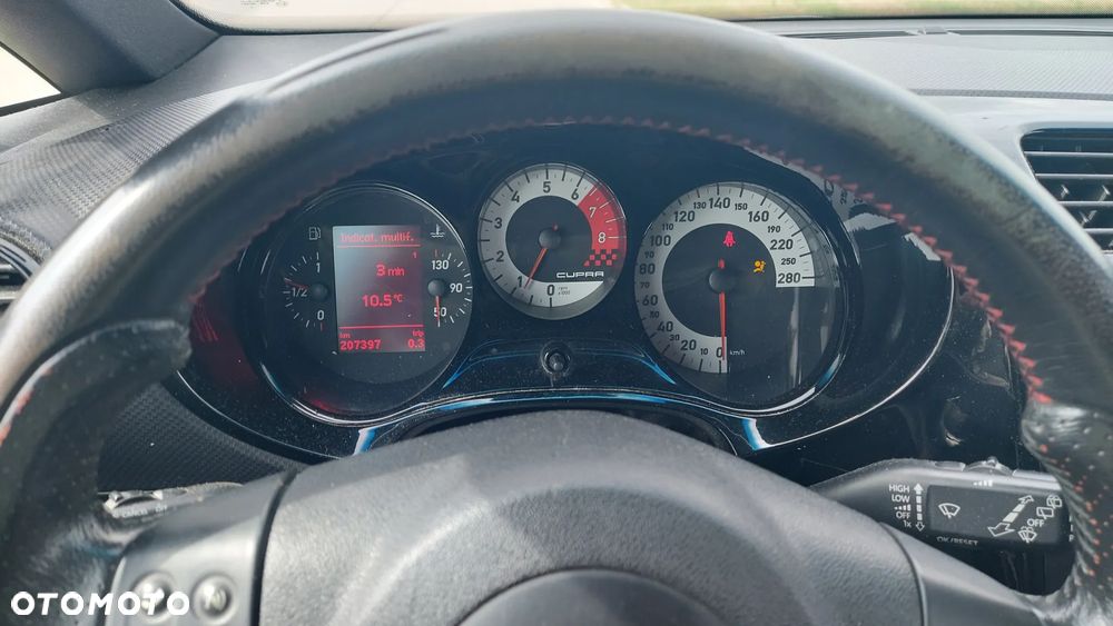 Seat Leon 2.0 T FSI Cupra - 9