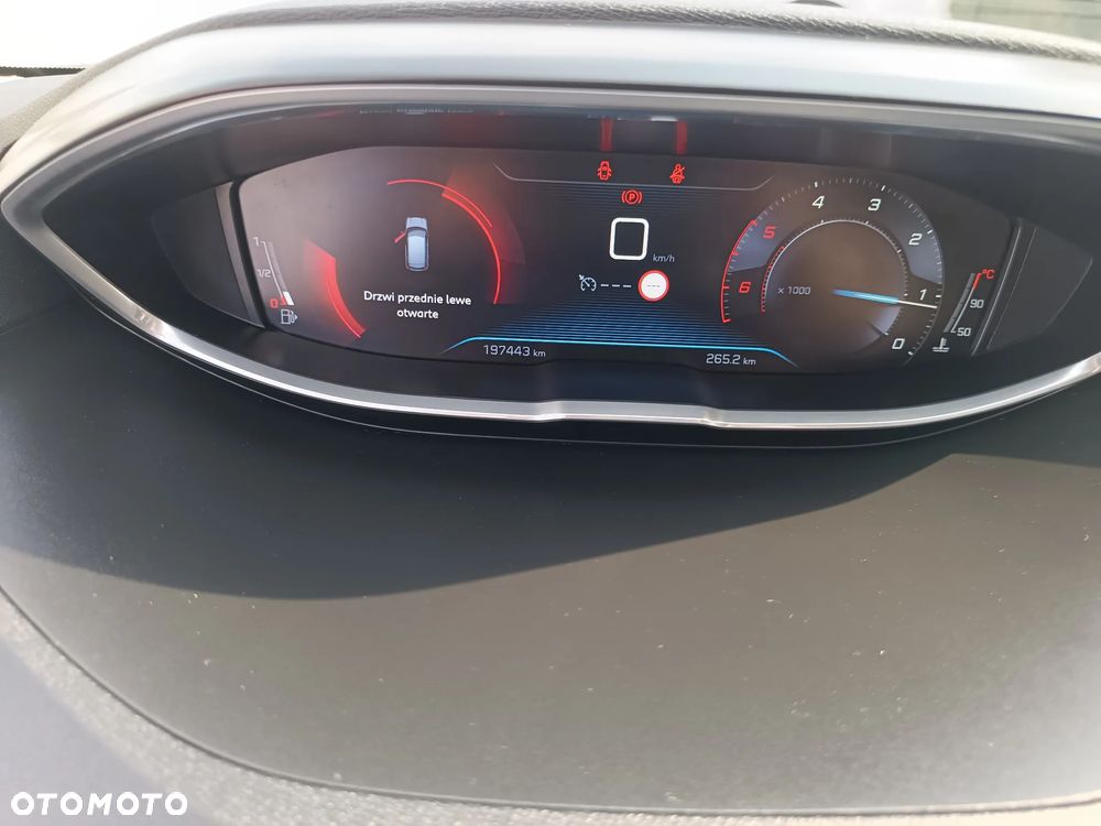 Peugeot 3008 1.6 HDi Active - 28