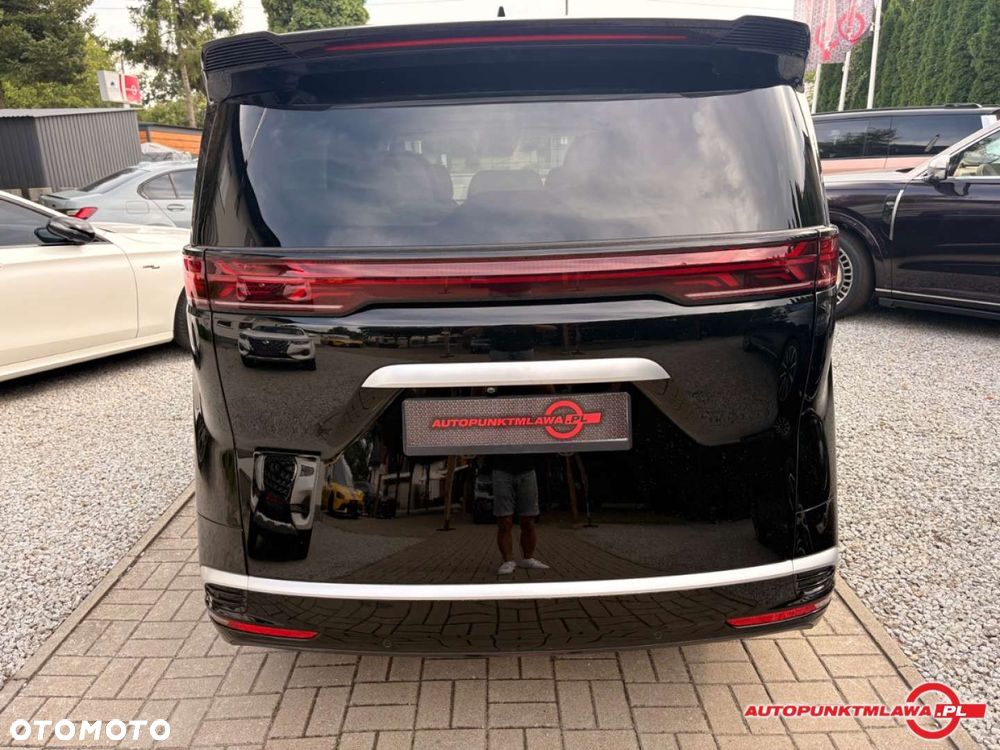 Denza D9 - 7