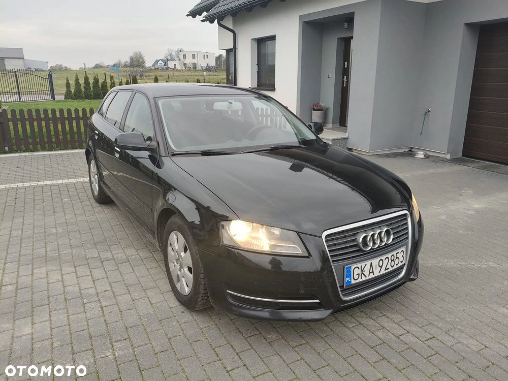 Audi A3 Sportback - 1