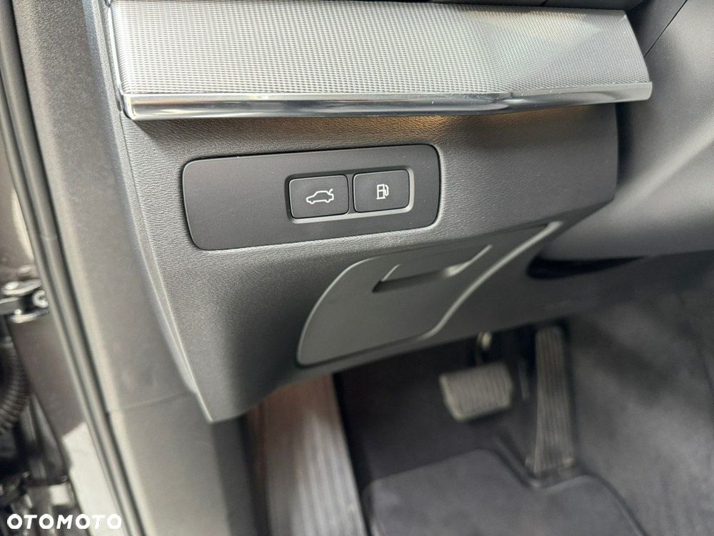 Volvo XC 90 T8 AWD Plug-In Hybrid Core Bright 7os - 22