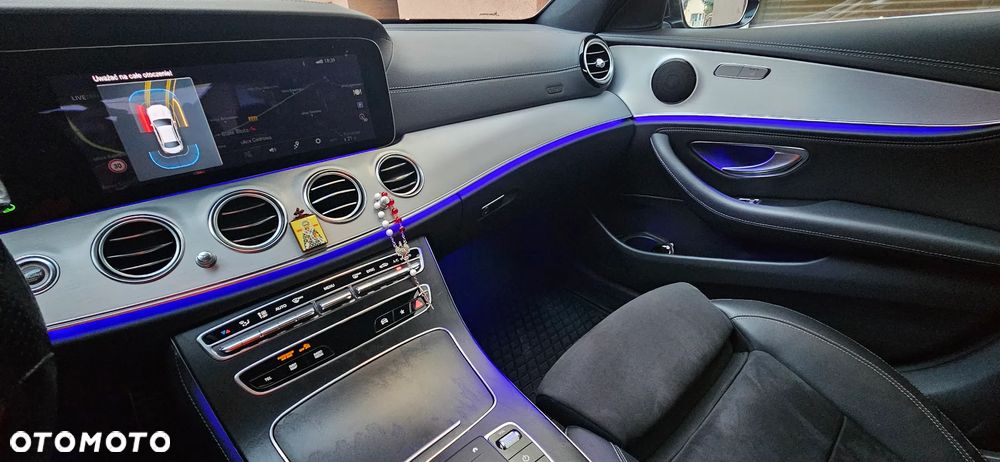 Mercedes-Benz Klasa E 220 d 4-Matic Avantgarde - 6