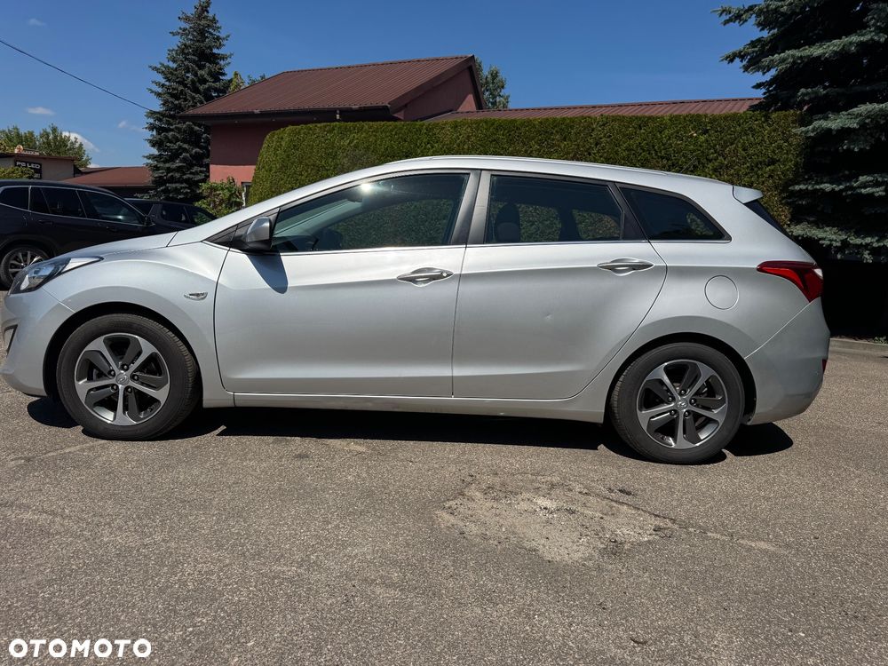 Hyundai i30 blue 1.4 YES Gold - 8
