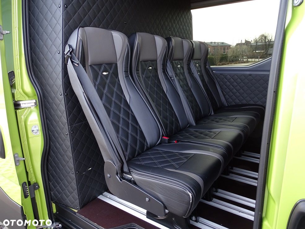 Iveco Daily L4H2 35S18 3.0 180 Brygadówka DOKA 7 Osób HAUSER UNIKAT!! JEDYNY TAKI!! JAK NOWY!! - 24