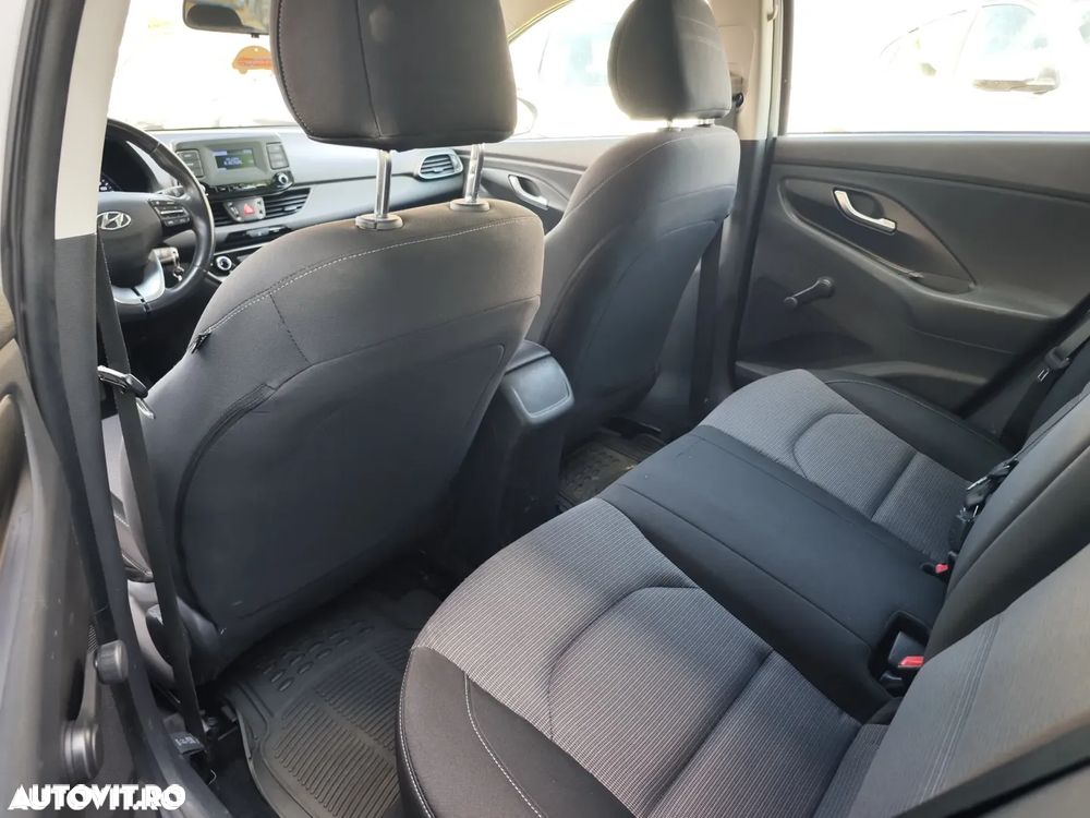 Hyundai i30 1.5 110CP 5DR M/T Comfort - 22