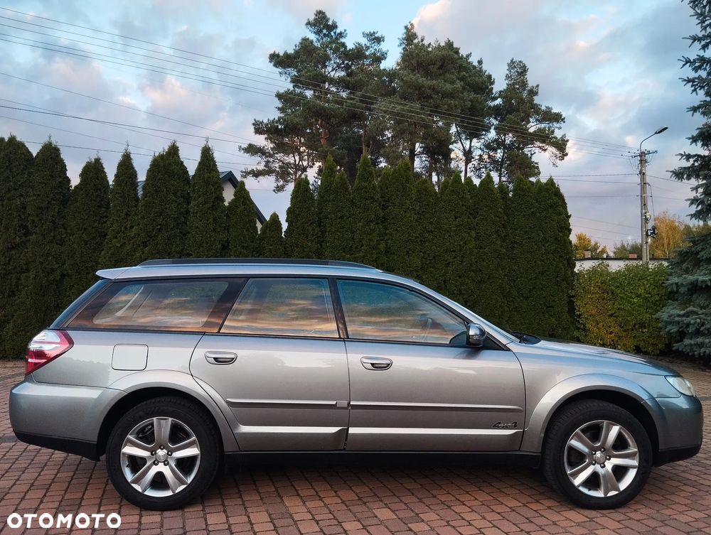 Subaru Outback - 4