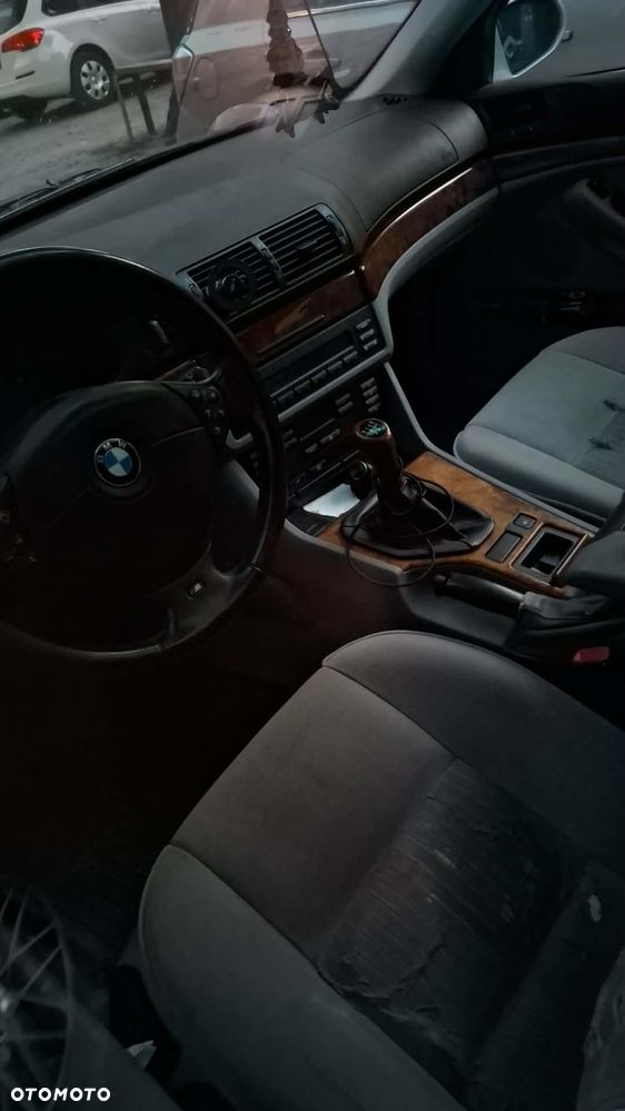 BMW Seria 5 523i - 11