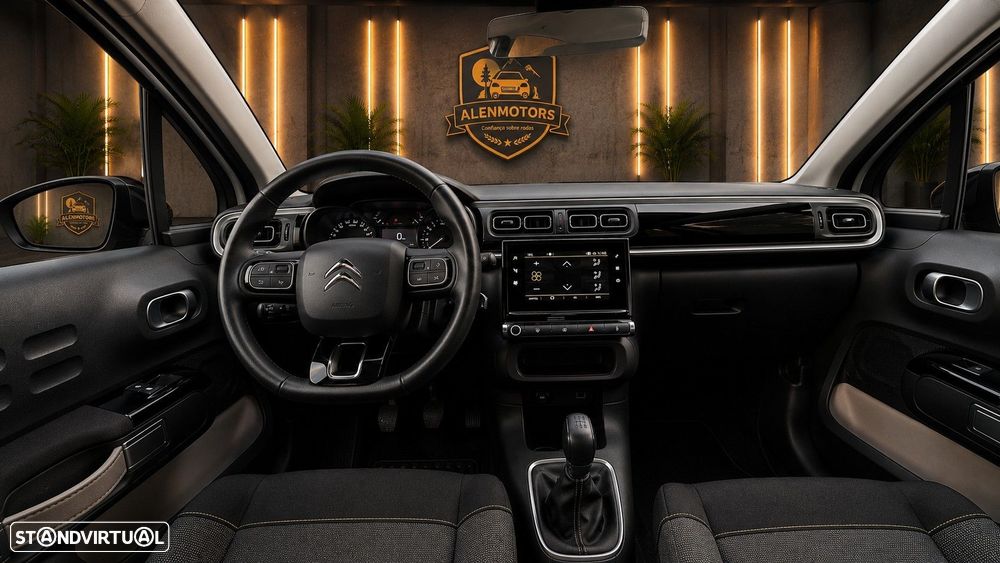 Citroën C3 1.2 PureTech Shine - 17
