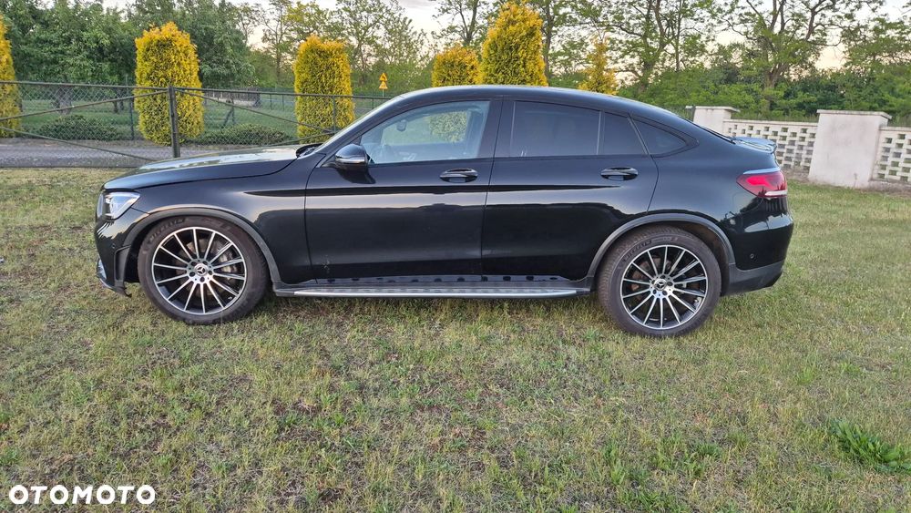 Mercedes-Benz GLC 300 d 4Matic 9G-TRONIC AMG Line - 10