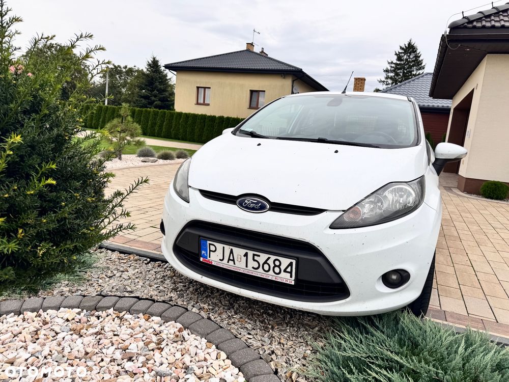 Ford Fiesta 1.4 TDCi Ambiente - 6