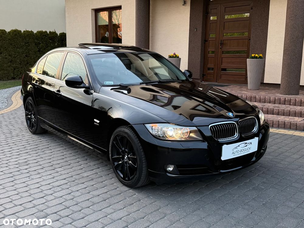 BMW Seria 3 320d xDrive DPF - 8