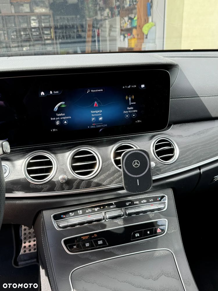 Mercedes-Benz Klasa E 220 d 4-Matic AMG - 26