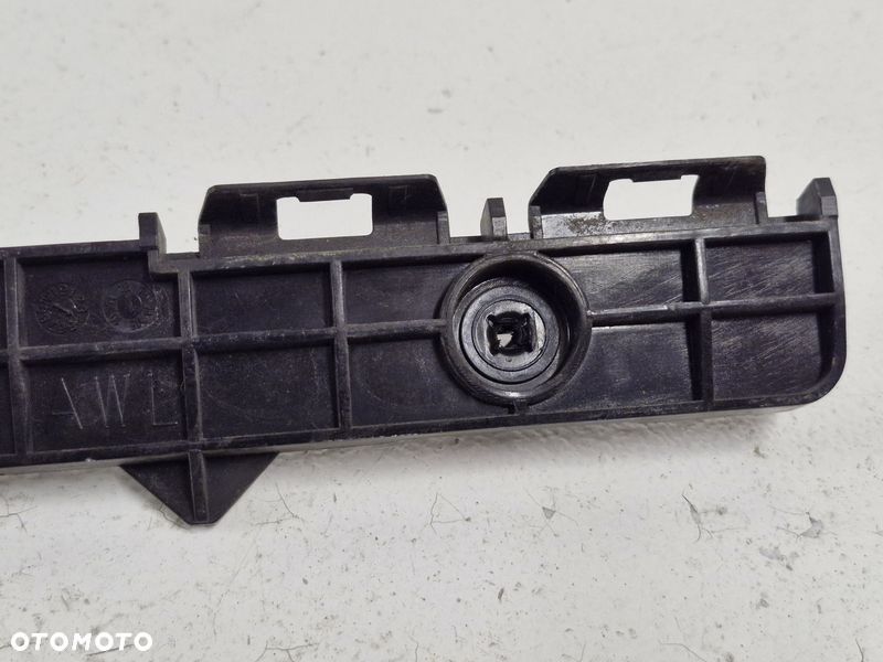 toyota avensis t27 lift t29 ślizg zderzaka tylnego lewy tył 52576-05061 - 2