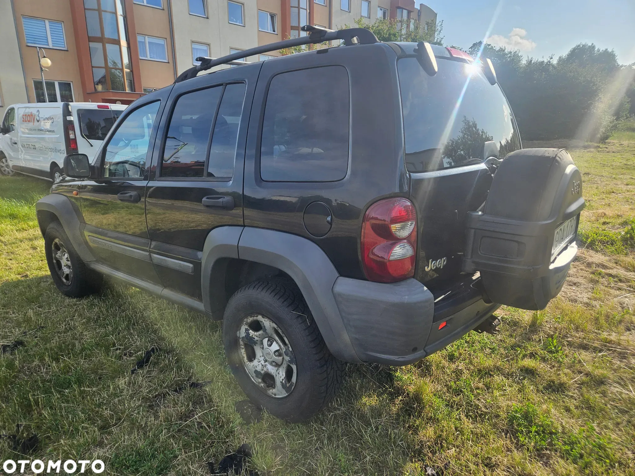 Jeep Cherokee 2.8 CRD Sport - 4