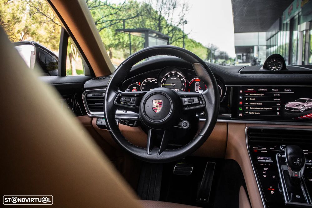 Porsche Panamera 4 E-Hybrid Platinum Edition - 39