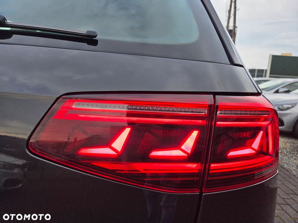 Volkswagen Passat 2.0 TDI BMT Highline - 39