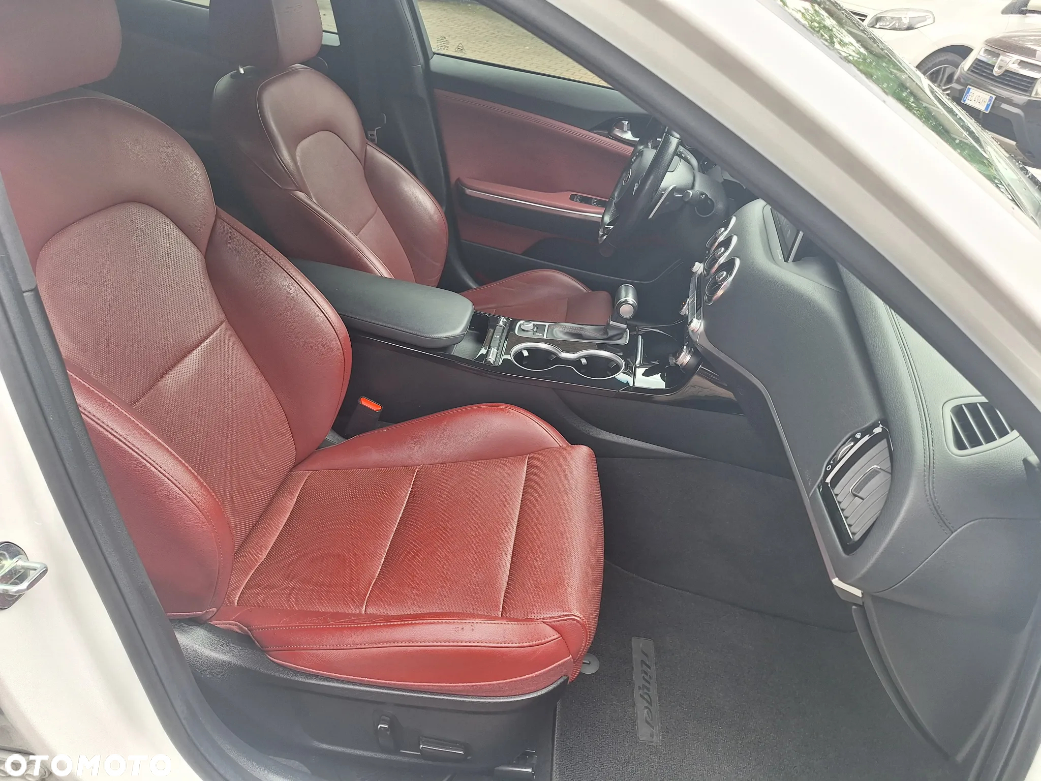 Kia Stinger 2.0 T-GDI GT Line - 19