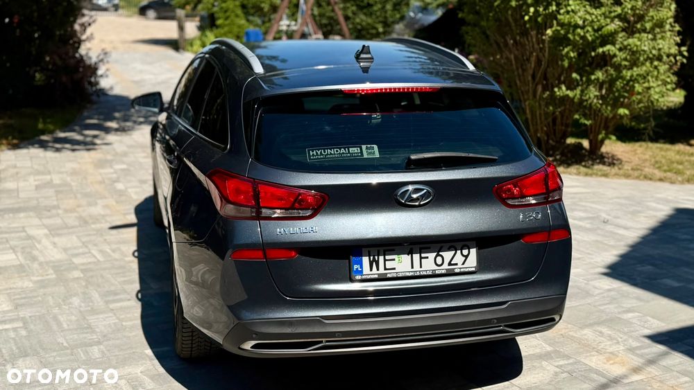 Hyundai i30 1.6 D Comfort DCT - 6