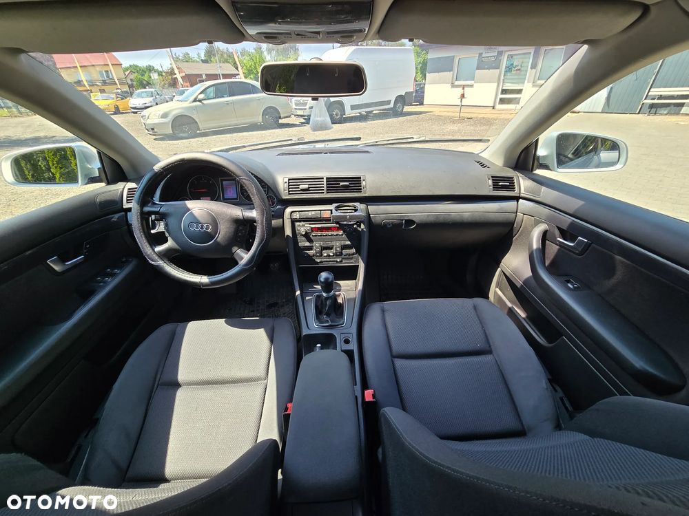Audi A4 Limousine - 6