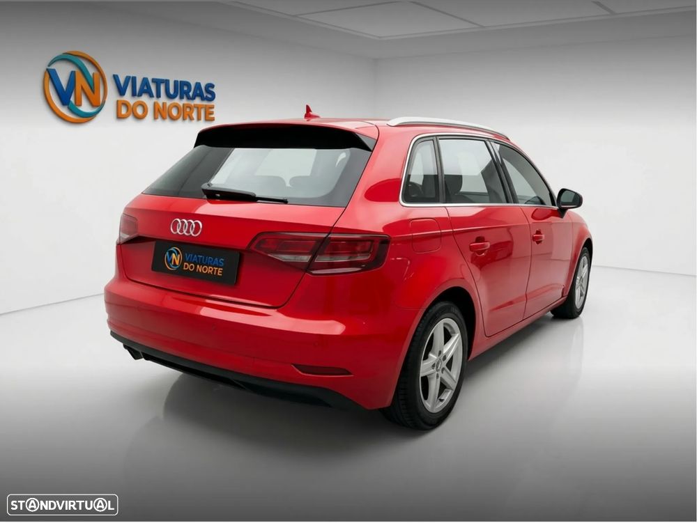 Audi A3 Sportback 1.6 TDI S tronic design - 3