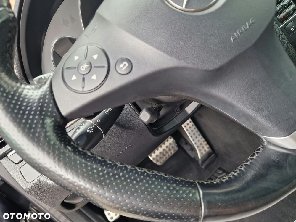 Mercedes-Benz Klasa E 350 CDI DPF BlueEFFICIENCY 7G-TRONIC Avantgarde - 15