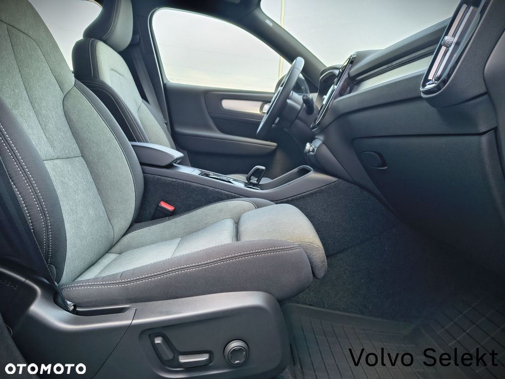 Volvo XC 40 - 26