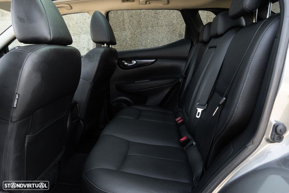 Nissan Qashqai 1.5 dCi N-Connecta - 9