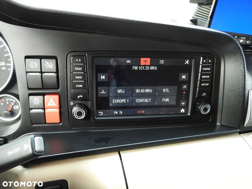 MAN TGL 12.220 KONTENER WINDA 18 PALET TEMPOMAT KLIMATYZACJA PNEUMATYKA AUTOMAT  BLIŹNIACZE KOŁA  220KM - 35