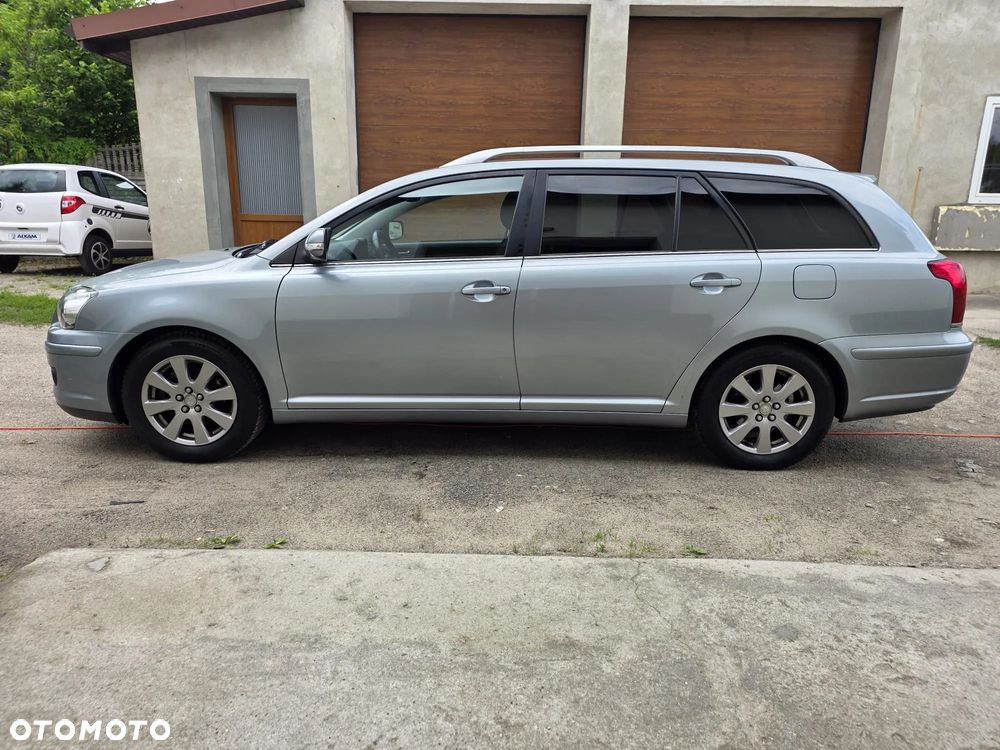 Toyota Avensis 1.8 VVT-i Edition - 3