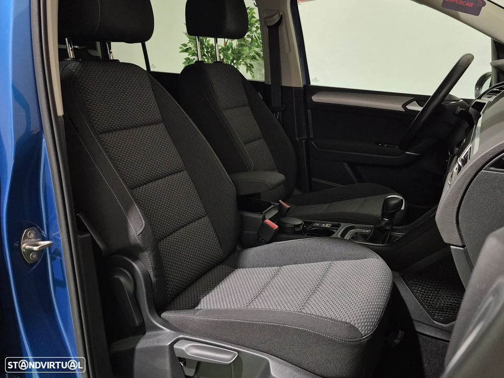 VW Touran 1.6 TDI Highline DSG - 36