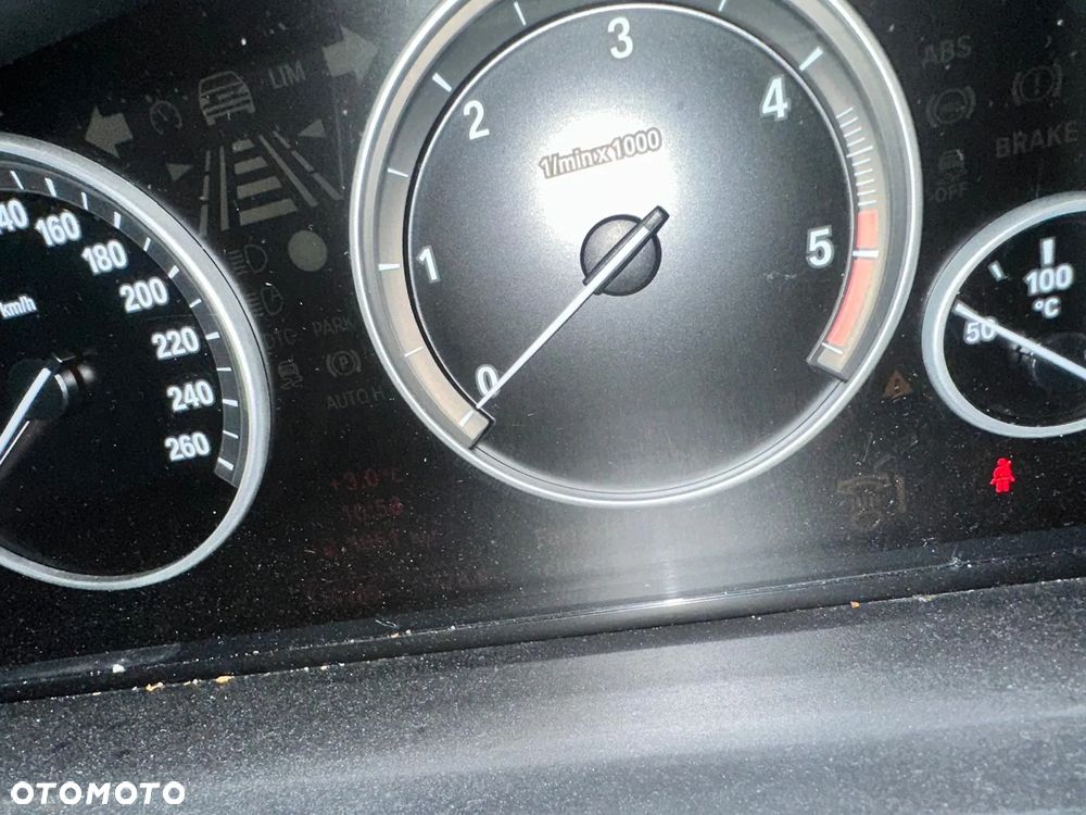 BMW Seria 5 520d BluePerformance - 13