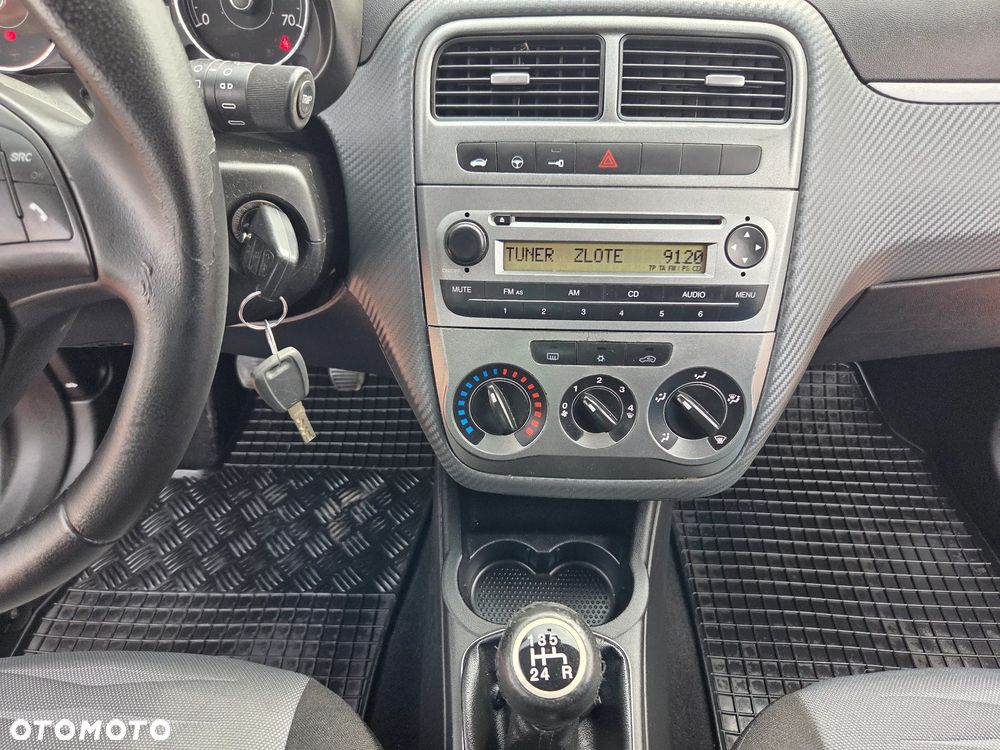 Fiat Grande Punto 1.4 8V Emotion - 29