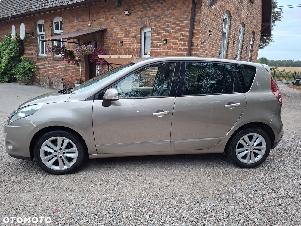 Renault Scenic 2.0 16V Emotion - 5