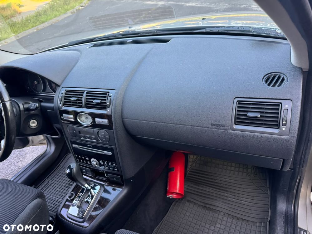 Ford Mondeo - 27