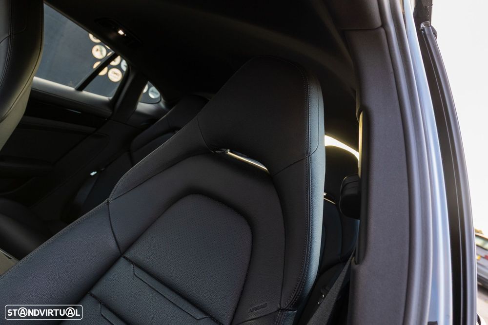 Porsche Panamera 4 - 25