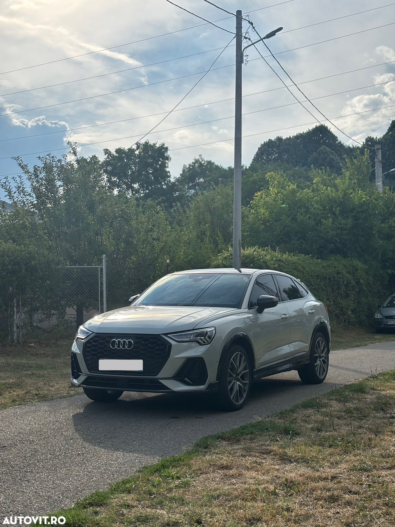 Audi Q3 45 TFSIe Sportback S tronic S line - 1