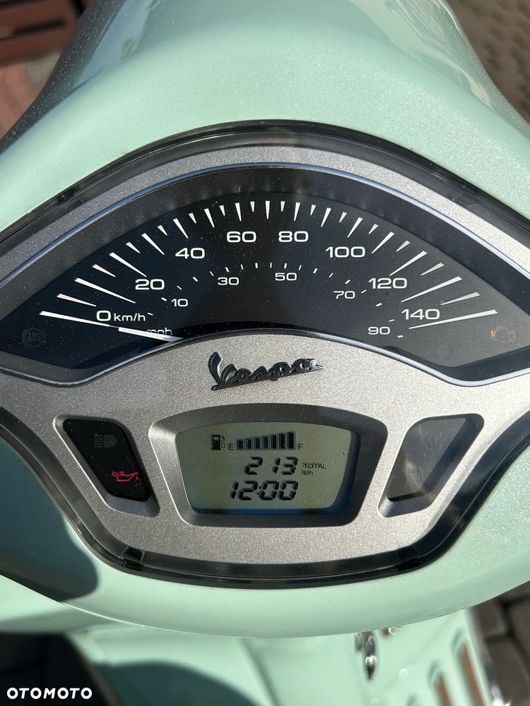 Vespa Primavera - 4