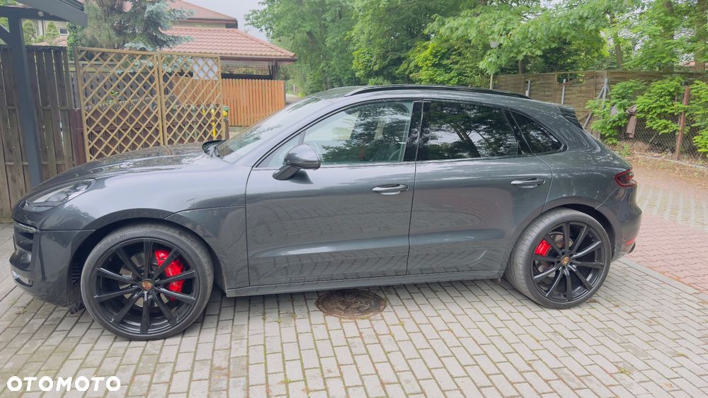 Porsche Macan - 33