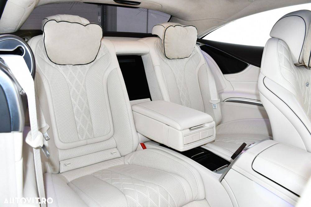 Mercedes-Benz S 500 4MATIC Coupe Aut - 33