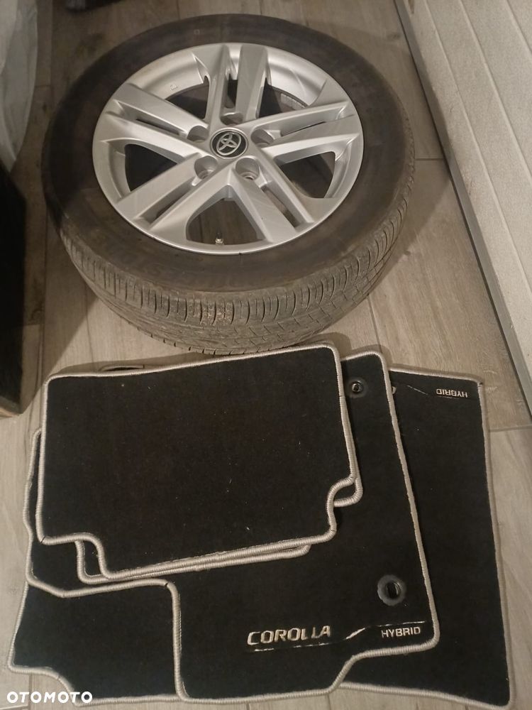 Toyota Corolla 1.8 Hybrid Comfort - 14