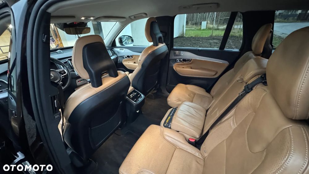 Volvo XC 90 D5 SCR AWD Inscription 7os - 21