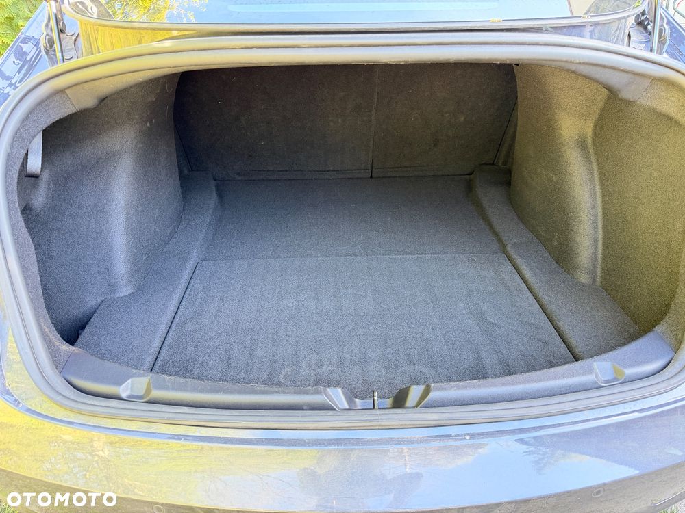 Tesla Model 3 Standard Range Plus - 27