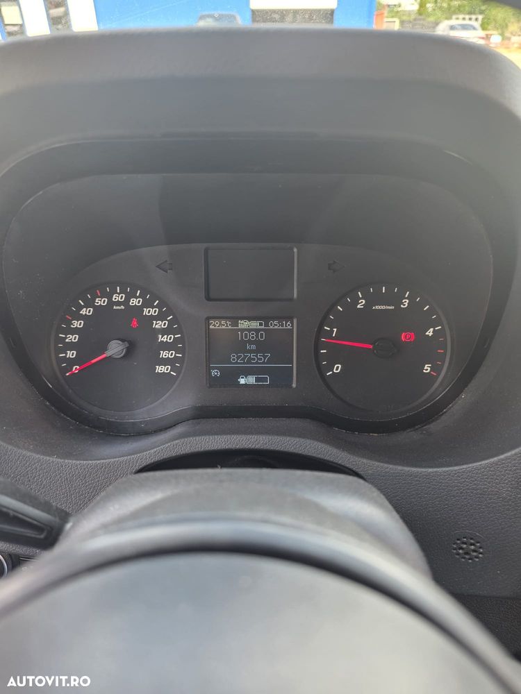 Mercedes-Benz Sprinter - 8